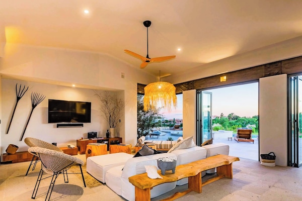 Indoor-outdoor living at its finest