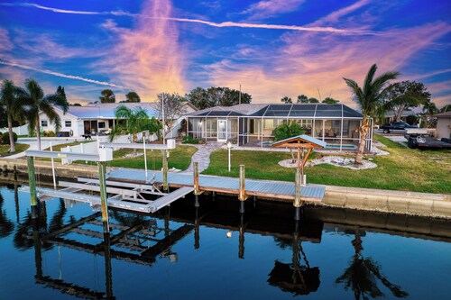 Waterfront Oasis with Pool, Spa + Lanai Bar - Simply Blessed