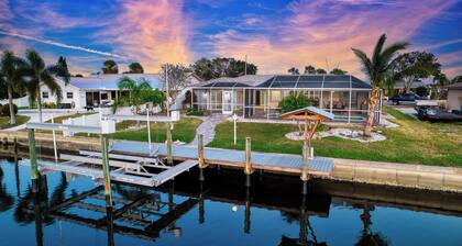 Waterfront Oasis with Pool, Spa + Lanai Bar - Simply Blessed