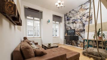 Apartment, Nichtraucher, KĂŒche | Wohnbereich | 50-cm-Smart-TV mit Kabelempfang, Netflix, Streaming-Dienste