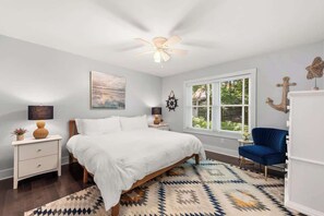 3 bedrooms, desk, iron/ironing board, WiFi