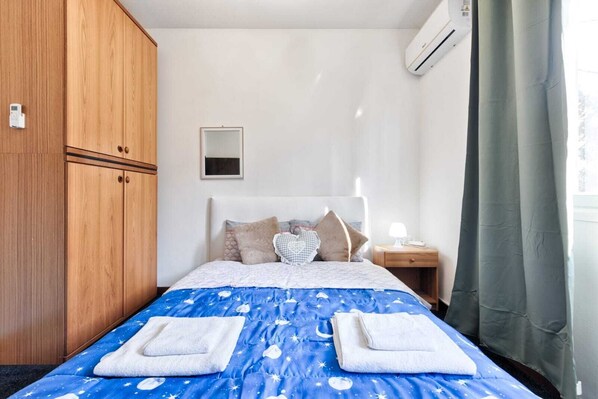 2 bedrooms, WiFi, bed sheets