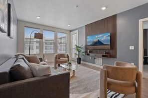 تلفزيون ذكي، مكتب