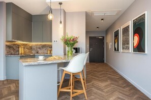 Classic Apartment | Private kitchen | Fridge, microwave, oven, stovetop - Classy Apartments Ruska - City Centre  (Wroclaw)