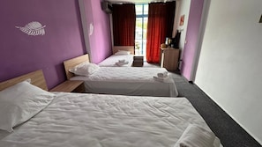 Triple Room | Free WiFi, bed sheets