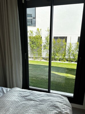 3 chambres, fer et planche à repasser, Wi-Fi, draps fournis