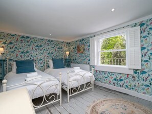 4 chambres, fer et planche à repasser, Wi-Fi gratuit, draps fournis