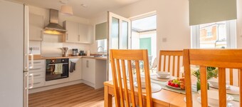 Ironbridge Retreat - Garden Stay Near Blists Hill | Pass the Keys