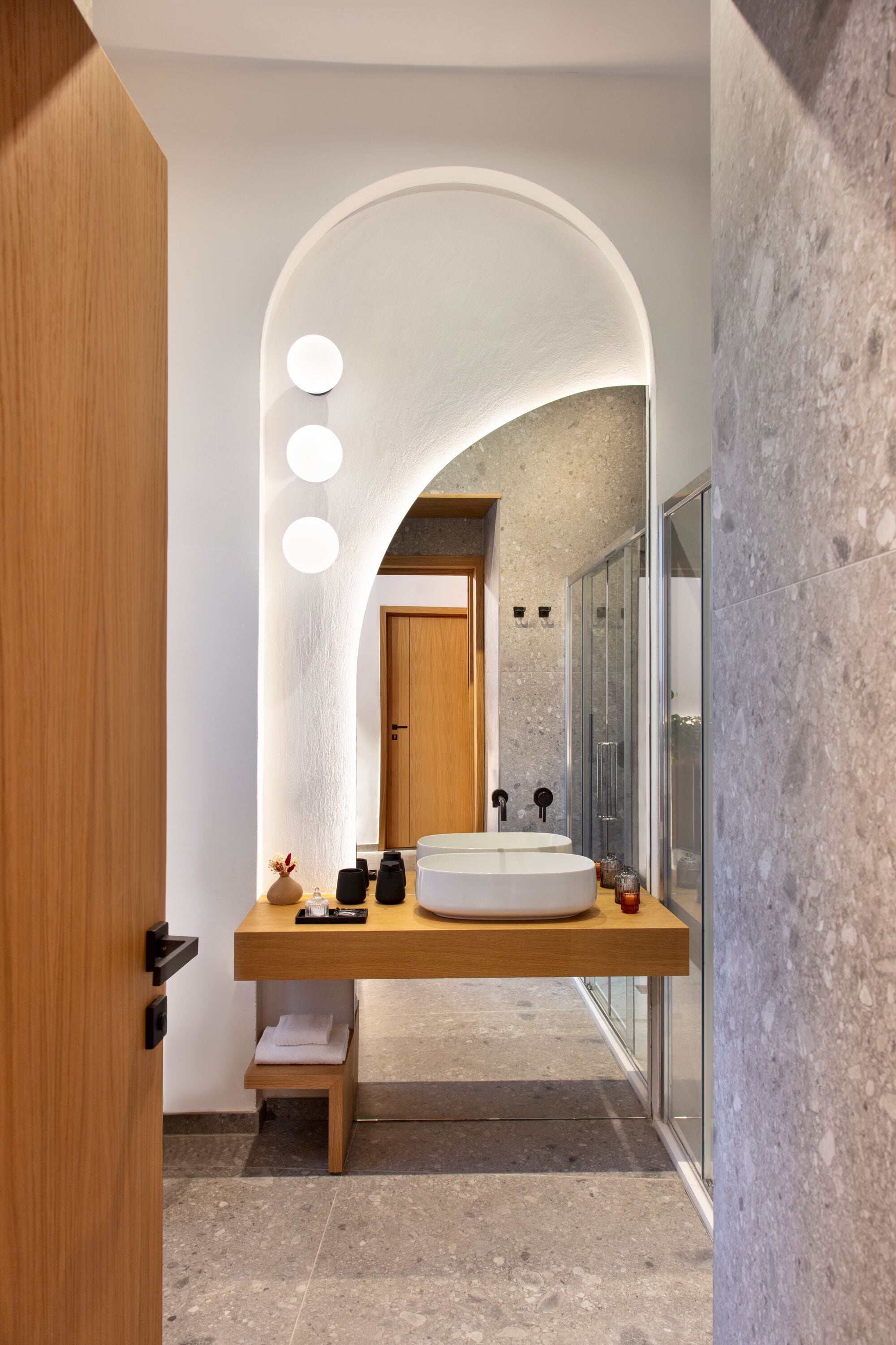 Superior Double Room, City View | Bathroom