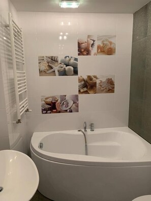 Towels, soap, toilet paper