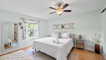 House, Multiple Beds, Patio, Garden View (The Suburban Nest) | 3 bedrooms, individually decorated, individually furnished, desk