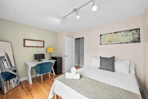 House, Multiple Beds, Patio, Garden View (The Suburban Nest) | 3 bedrooms, individually decorated, individually furnished, desk