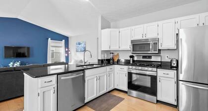 The Suburban Nest - For 6!