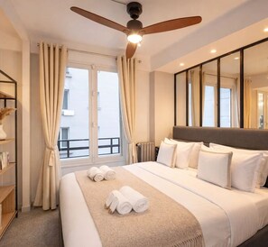 Premium Apartment, Courtyard View - 1628 Matignon (Paris)