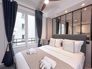 Premium Apartment, Courtyard View | Iron/ironing board, travel cot, free WiFi, bed sheets