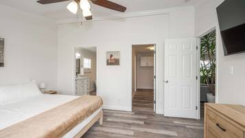 Rumah, Beberapa Tempat Tidur, patio, pemandangan kebun (Stillwater Hollow) | 3 kamar tidur dan didekorasi berbeda-beda