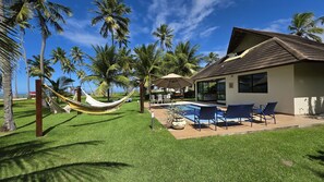 Deluxe Bungalow, Beach View | Terrace/patio