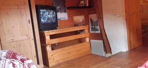 House, 3 Bedrooms, Accessible, Garden View | Room amenity