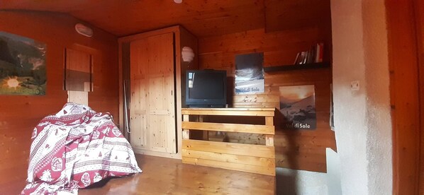 House, 3 Bedrooms, Accessible, Garden View | Room amenity