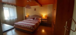 House, 3 Bedrooms, Accessible, Garden View