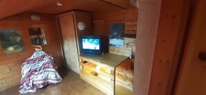 Talo, 3 makuuhuonetta, esteetön, takka | Huoneen varustelu