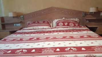 House, 3 Bedrooms, Accessible, Fireplace | 3 bedrooms