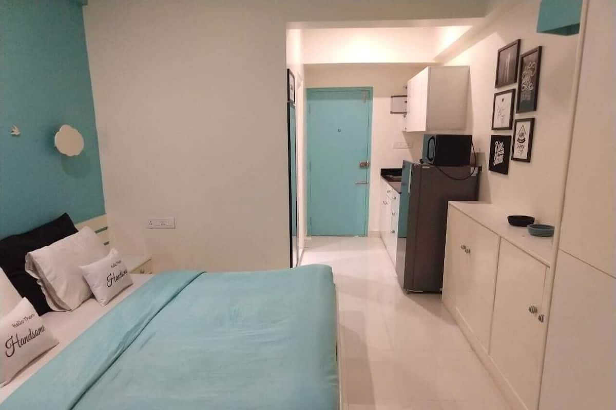 Premium bedding, memory-foam beds, desk, free WiFi