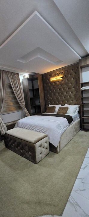 3 bedrooms, iron/ironing board, WiFi