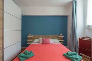 1 habitación, wifi gratis y ropa de cama
