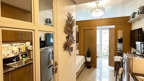 Unclassified image, 5 of 19, button - Shell Residences Pasay Tower C Luxury Staycation in Mall of Asia (Pasay)