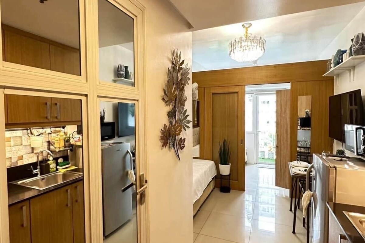 Condo, 1 Bedroom, Private Pool, City View | Private kitchen