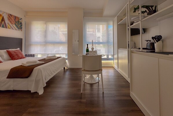 1 bedroom, iron/ironing board, free WiFi, bed sheets