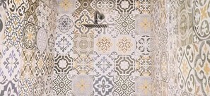 Shower, shampoo - Heart of Americana: Designer Loft & Comfort (Guadalajara)