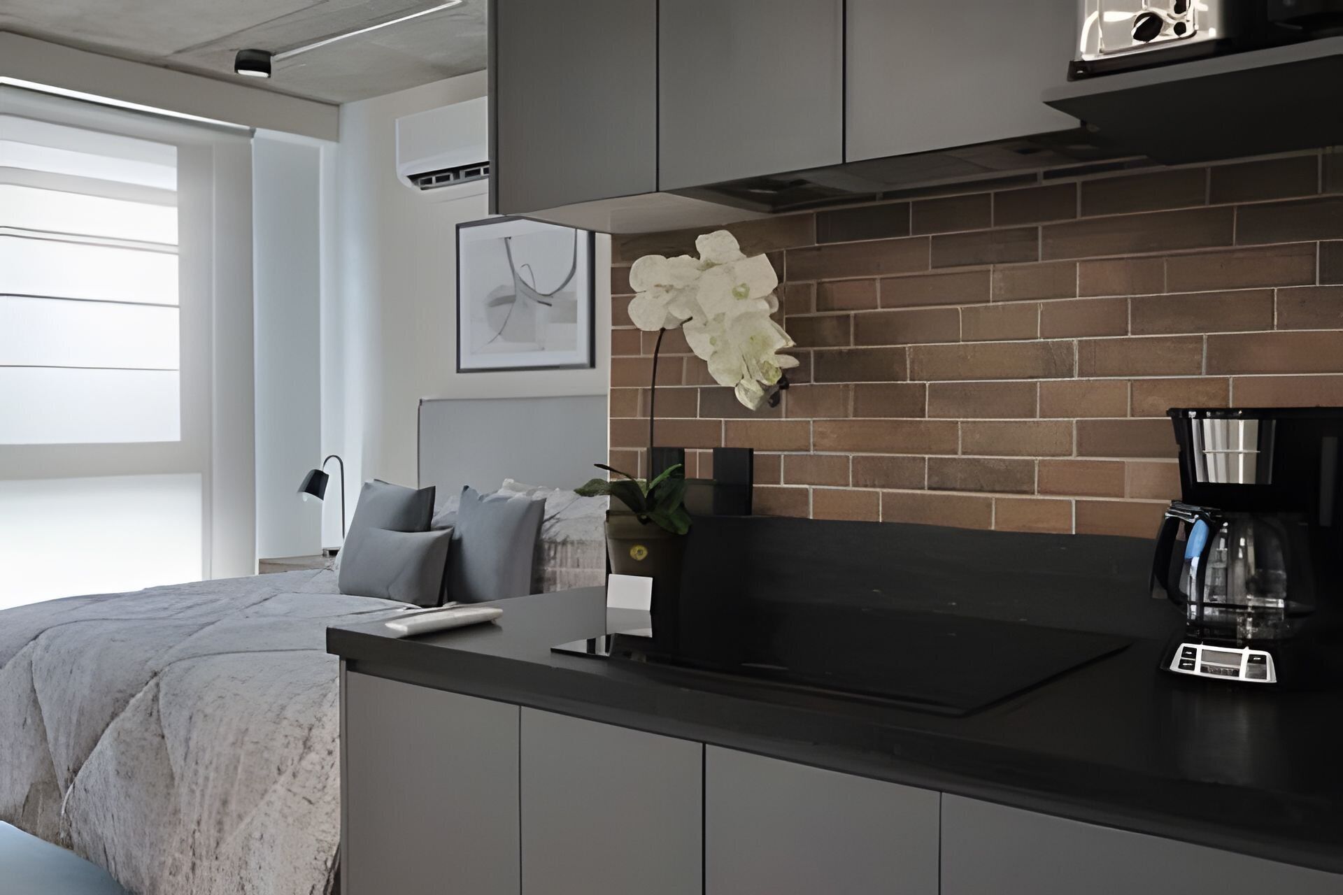 1 dormitori i roba de llit 