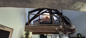 Charming recently renovated 3-bedroom farmhouse in enchanting Erloy with WiFi