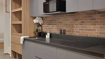 Fridge, microwave, coffee/tea maker, toaster