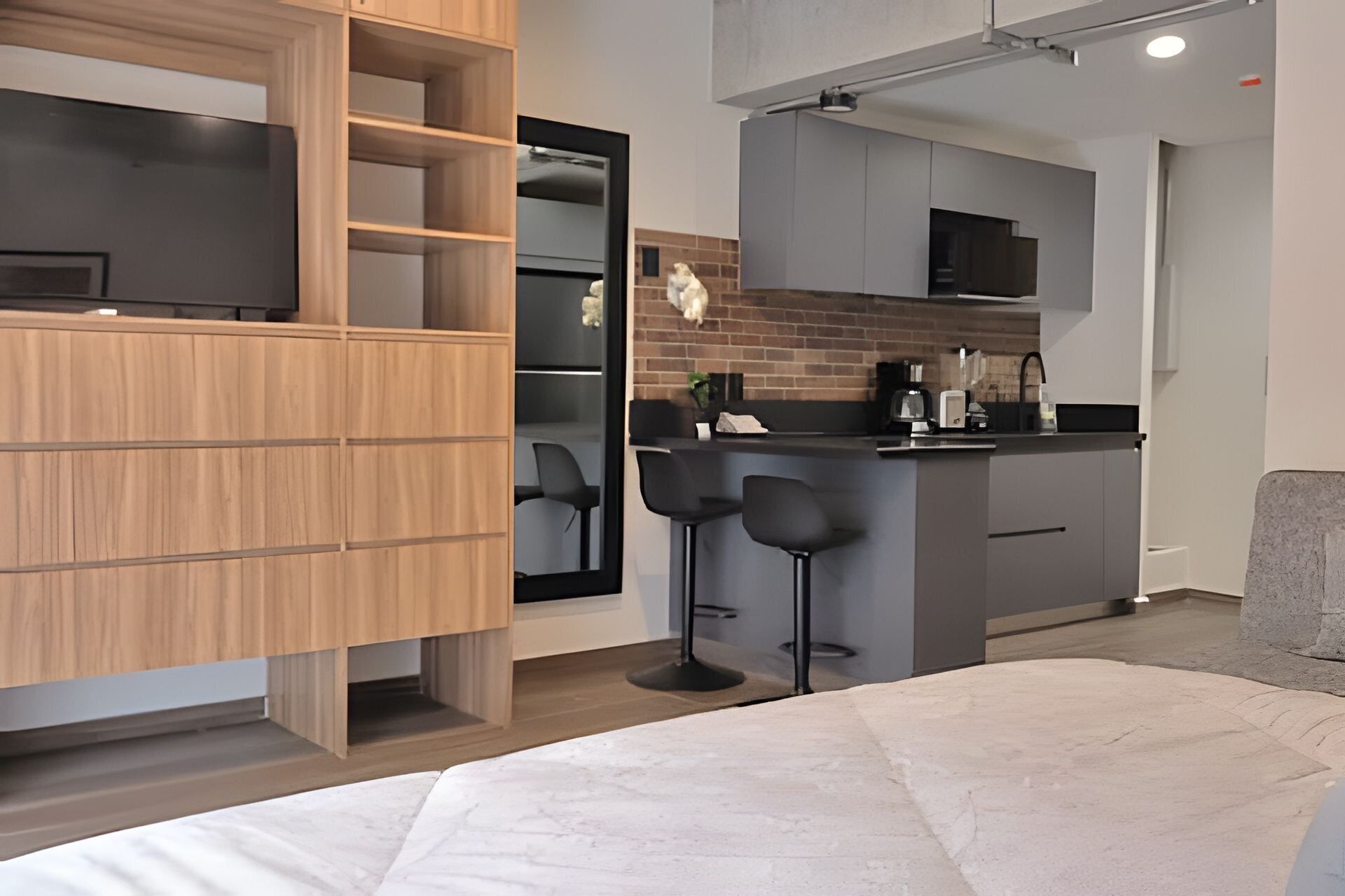 1 dormitori i roba de llit 