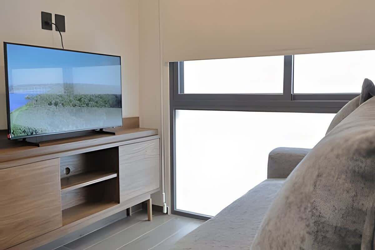 TV