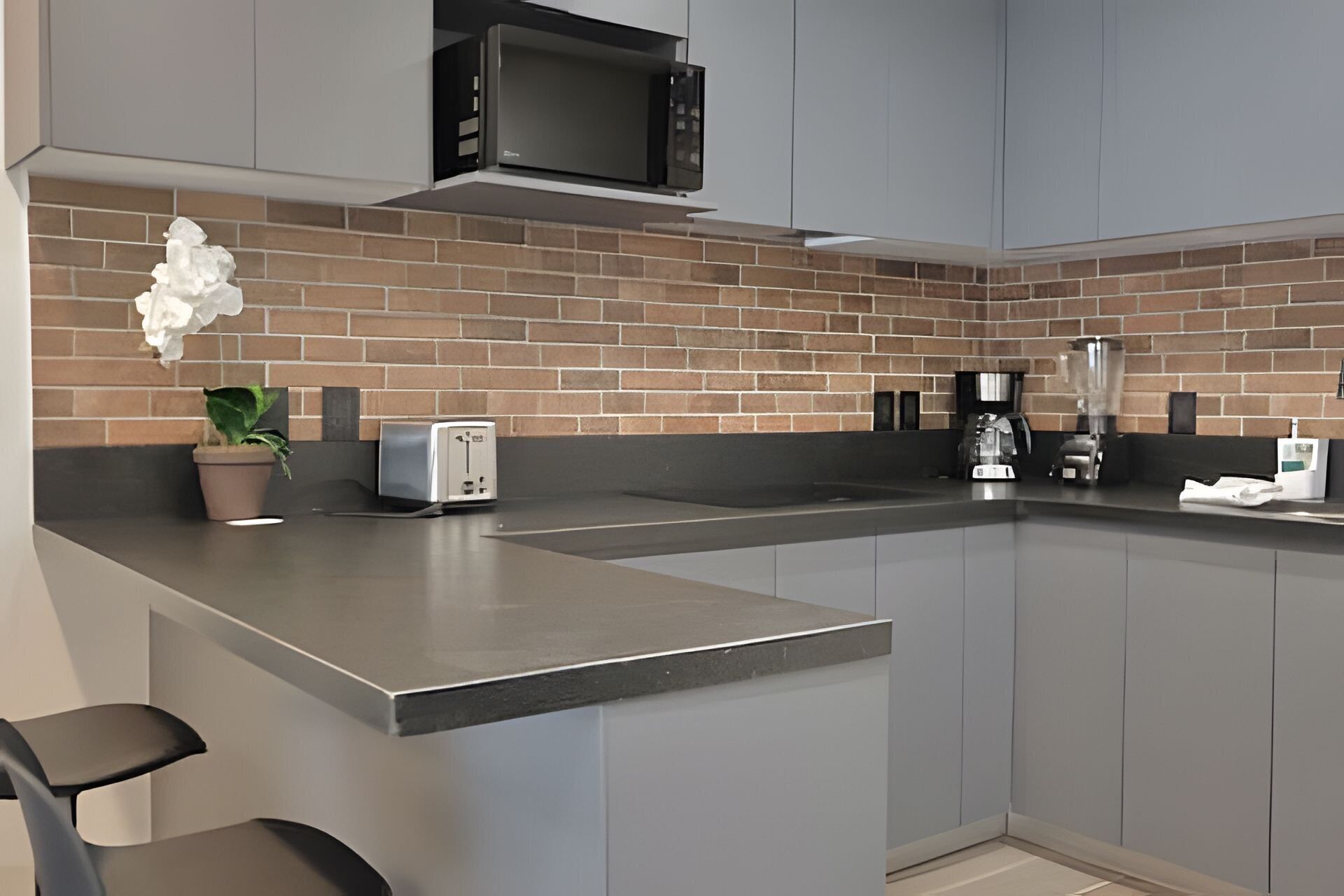 冰箱、微波炉、茶具/咖啡用具、厨具/餐具