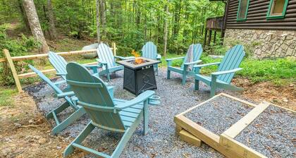 *Gorgeous 4BD Lodge Near TOWN! Games + Hot Tub*