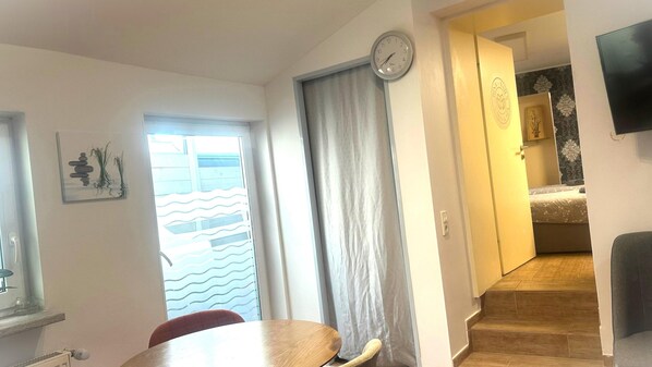 Apartment | 1 bedroom, iron/ironing board