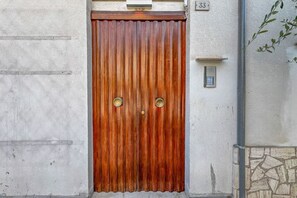 Exterior detail - Perfect stay: sea, downtown and comfort (Civitanova Marche)