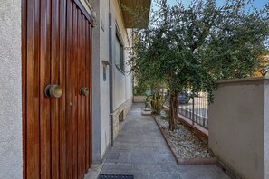 Exterior detail - Perfect stay: sea, downtown and comfort (Civitanova Marche)