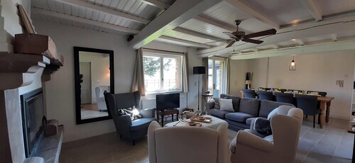 Le Clos Saint Martin, charming gîte - 14 pers- Chic countryside 35mn from the sea