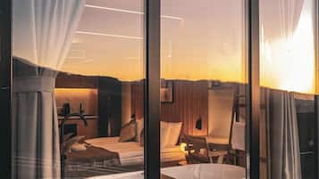 Luxury Double Room, Mountain View | Laptop workspace, free WiFi
