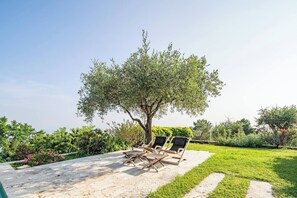 Villa - 4 soveværelser - privat pool - udsigt til have | Terrasse/gårdhave