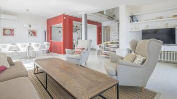 Villa, 4 chambres, fumeur, piscine privée | Salle de séjour