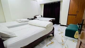 Ducha, artículos de tocador gratuitos, toallas, jabón