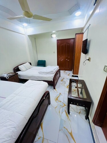 Al Amarat Hotel Tariq Road