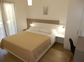 Studio (Classic Studio Apartment with Balcony) | 5 sovrum och gratis wi-fi